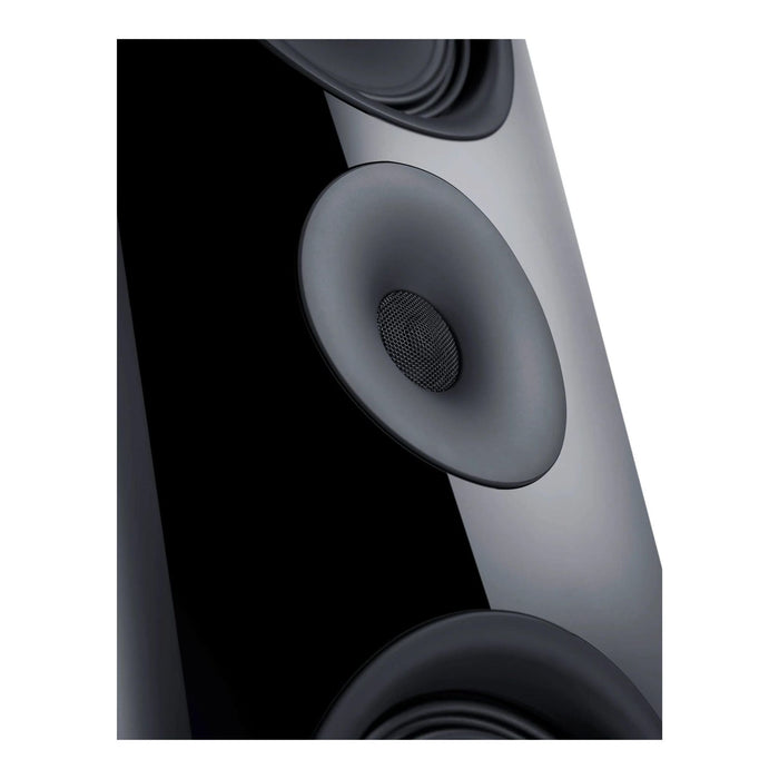 Canton Reference 3 Floorstanding Speaker, Black Piano close up tweeter