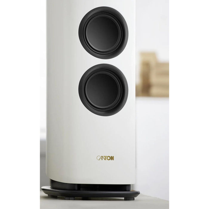 Canton Reference 5 floorstanding speaker, white satin lifestyle photo
