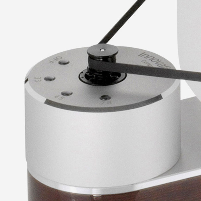 Clearaudio Innovation Compact Wood Turntable, silver pulley and speed selection