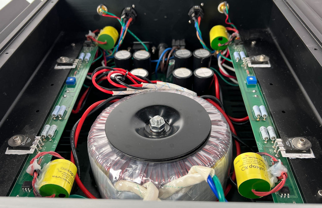 First Watt J2 Stereo Power Amplifier; Silver; J-2; By Nelson Pass; Silver; J-2; By Nelson Pass