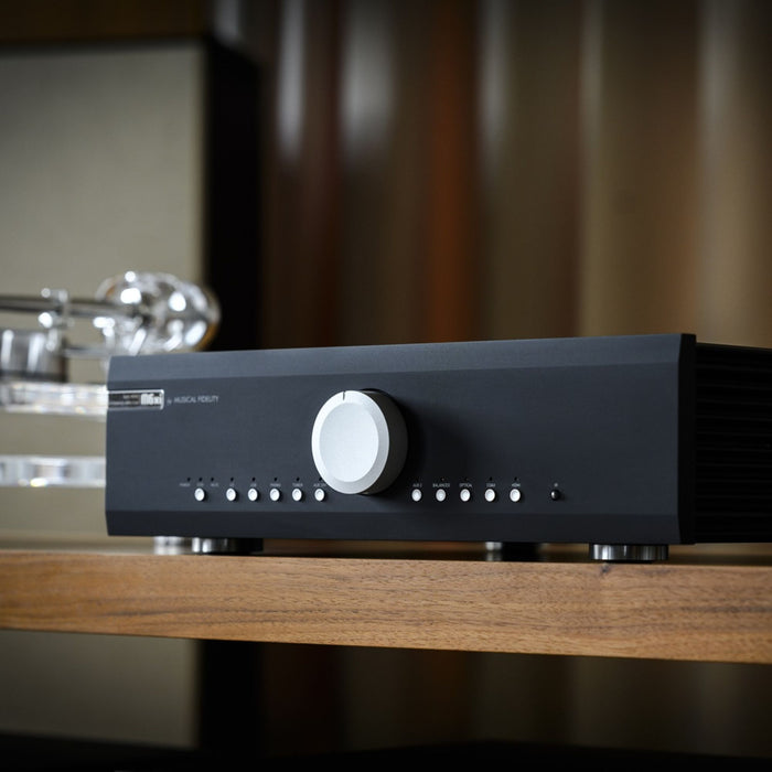 Musical Fidelity M6xi Integrated Amplifier lifestyle shot