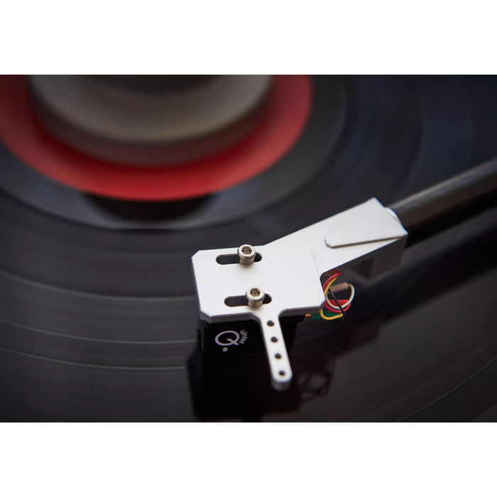 Zoomed in view of the Mark Levinson turntable's cartridge