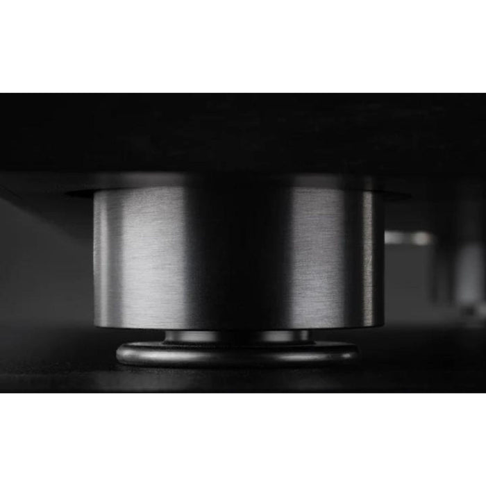 MoFi MasterDeck Turntable, walnut close up isolation feet