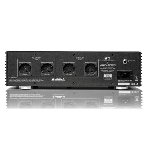 Musical Fidelity BPC5 rear panel showing isolated power zones and outlets