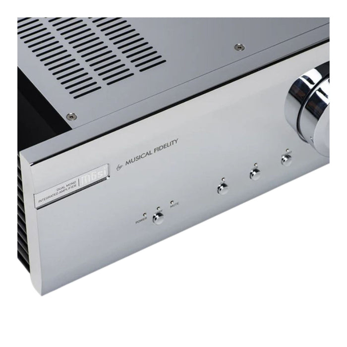 Musical Fidelity M6si Limited Edition Chrome, detail view of badging on faceplate