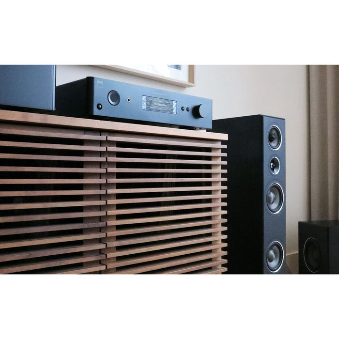 NAD C 379 HybridDigital DAC & Amplifier lifestyle photo