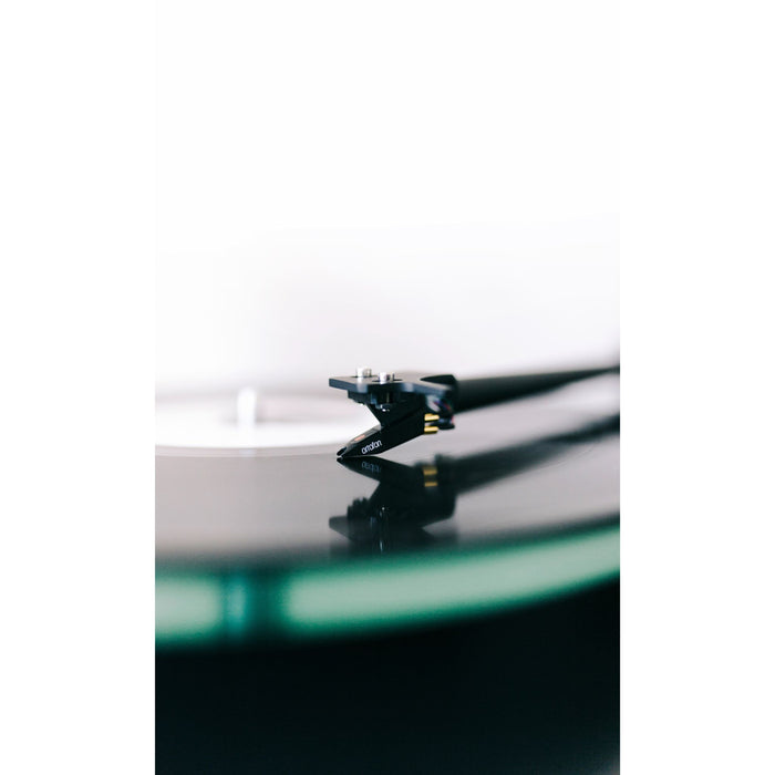 NAD C 558 Turntable