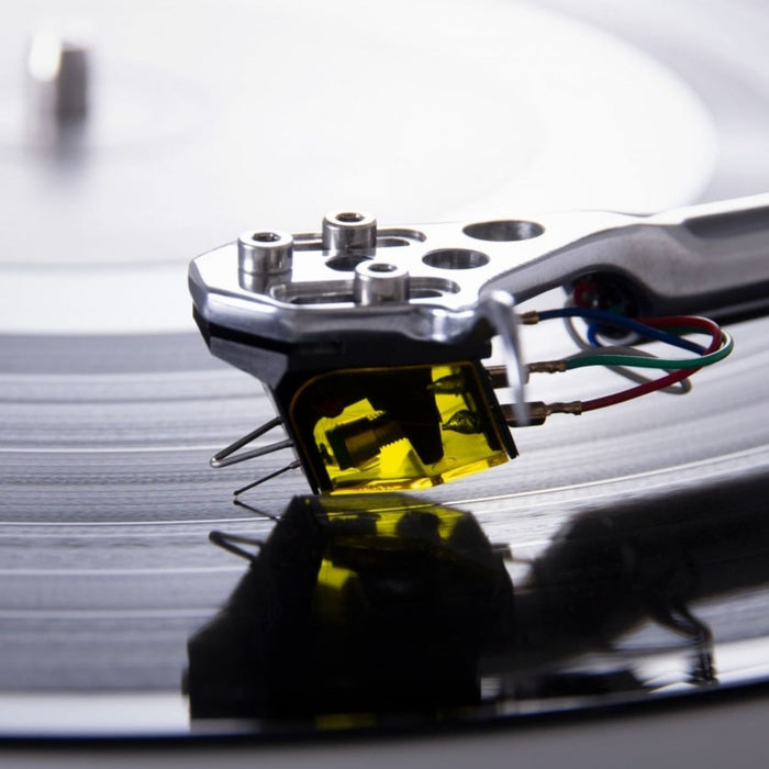 Rega Aphelion 2 MC Cartridge on record