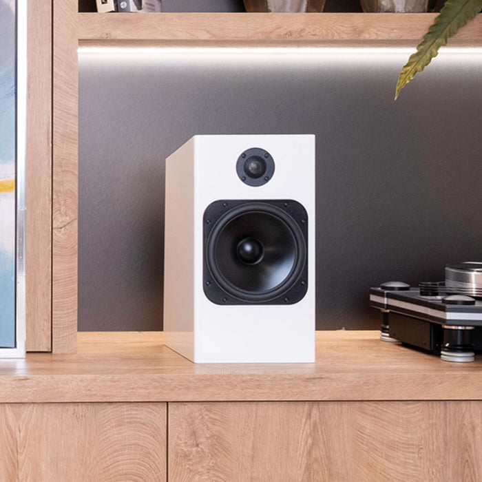 Totem Acoustic Element Fire V2 Bookshelf Speakers; Pair