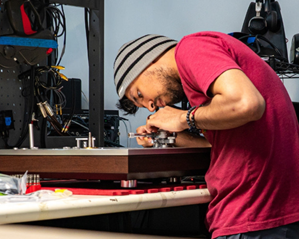 <p><em>Our Mission</em><strong> </strong></p><p>Simplify and Remove the Hassles</p>