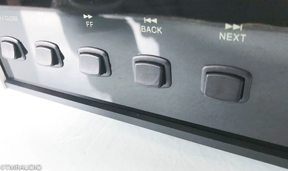 McIntosh MVP831 CD / DVD Player